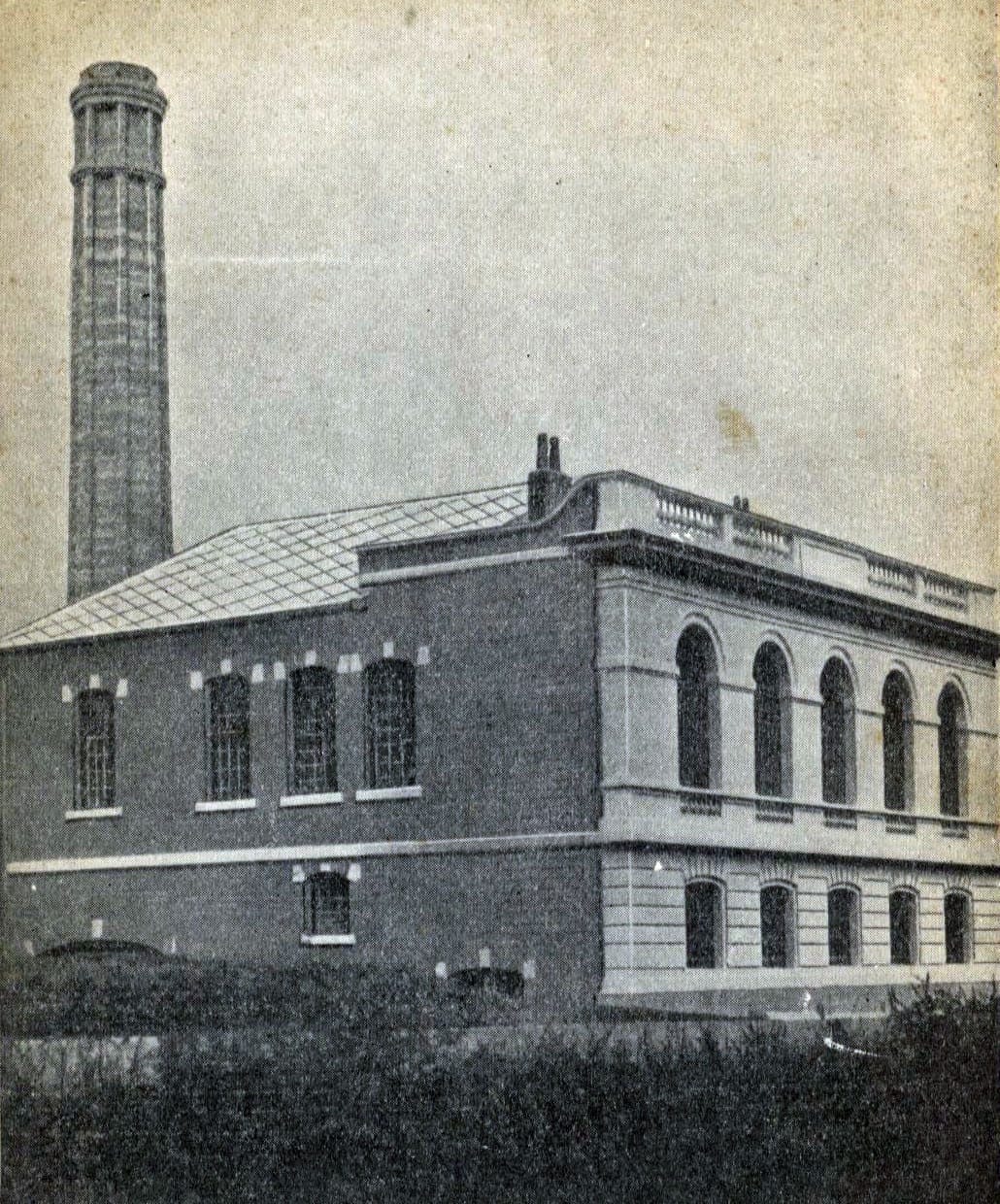 Usine d'incinération - Cp, vers 1920 L'usine d'incinération de Boitsfort. Système Tobiansky d'Althoff, ingénieur civil-constructeur à Bruxelles - CP, années 1920